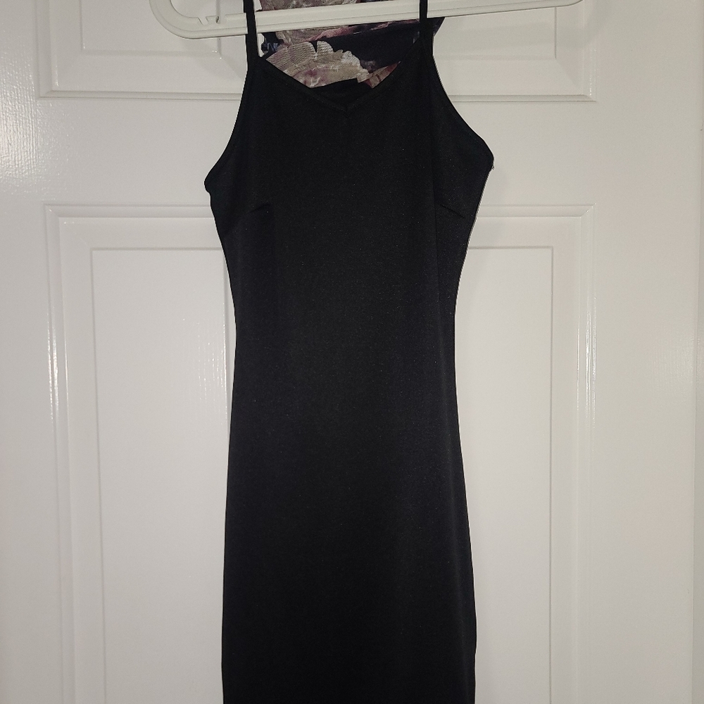Le Chateau dress - Picture 8 of 9